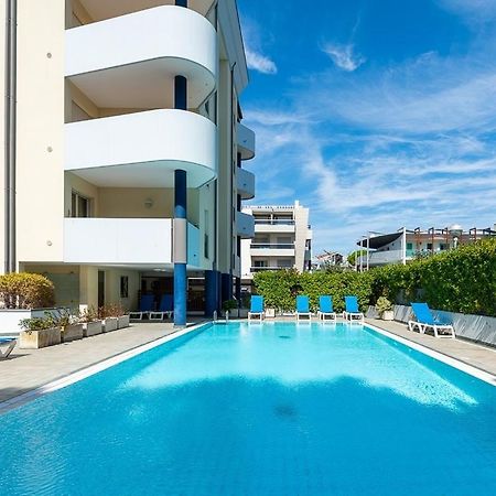 Green Holiday Wohnung Mit Schwimmbad ビビオーネ エクステリア 写真