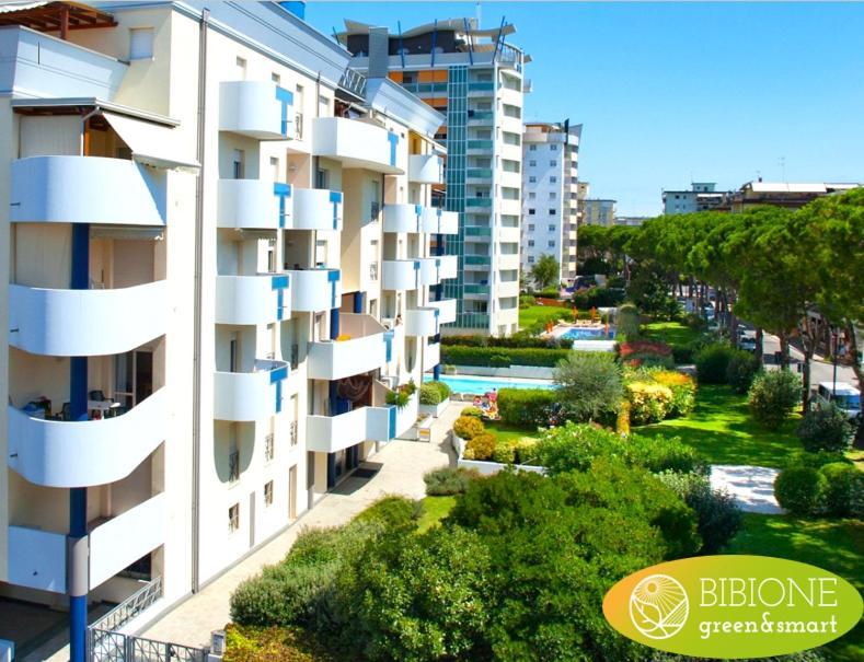 Green Holiday Wohnung Mit Schwimmbad ビビオーネ エクステリア 写真